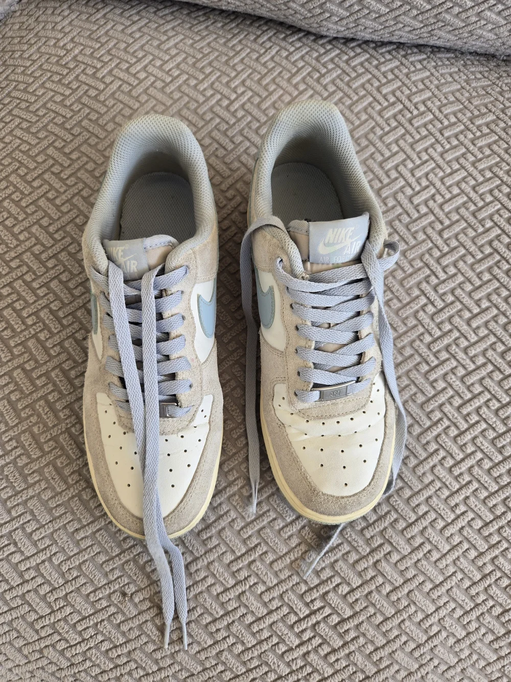 Nike Women’s Low-Top Casual Sneakers in Light Blue and Cream